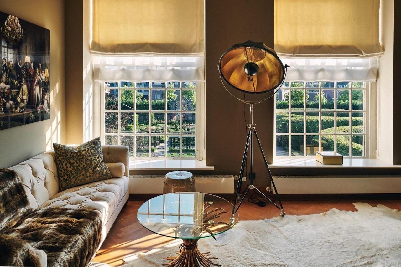 Prinsenhof Groningen Exterior photo A floor lamp